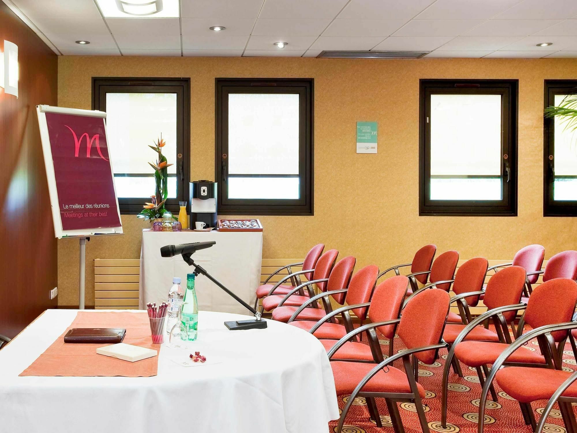 Mercure Pau Palais Des Sports Dış mekan fotoğraf