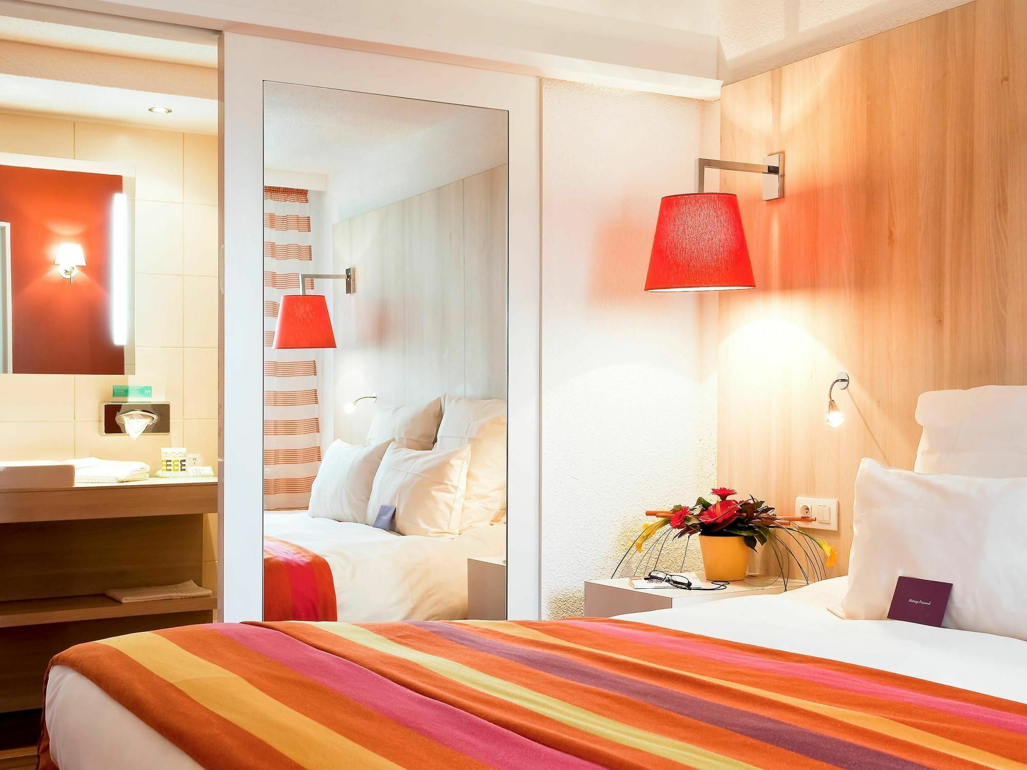 Mercure Pau Palais Des Sports Dış mekan fotoğraf